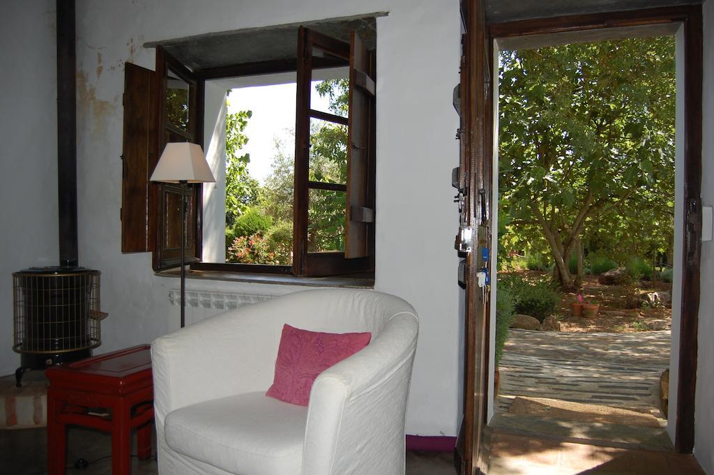 Monte Da Fornalha Bed & Breakfast Борба Стая снимка